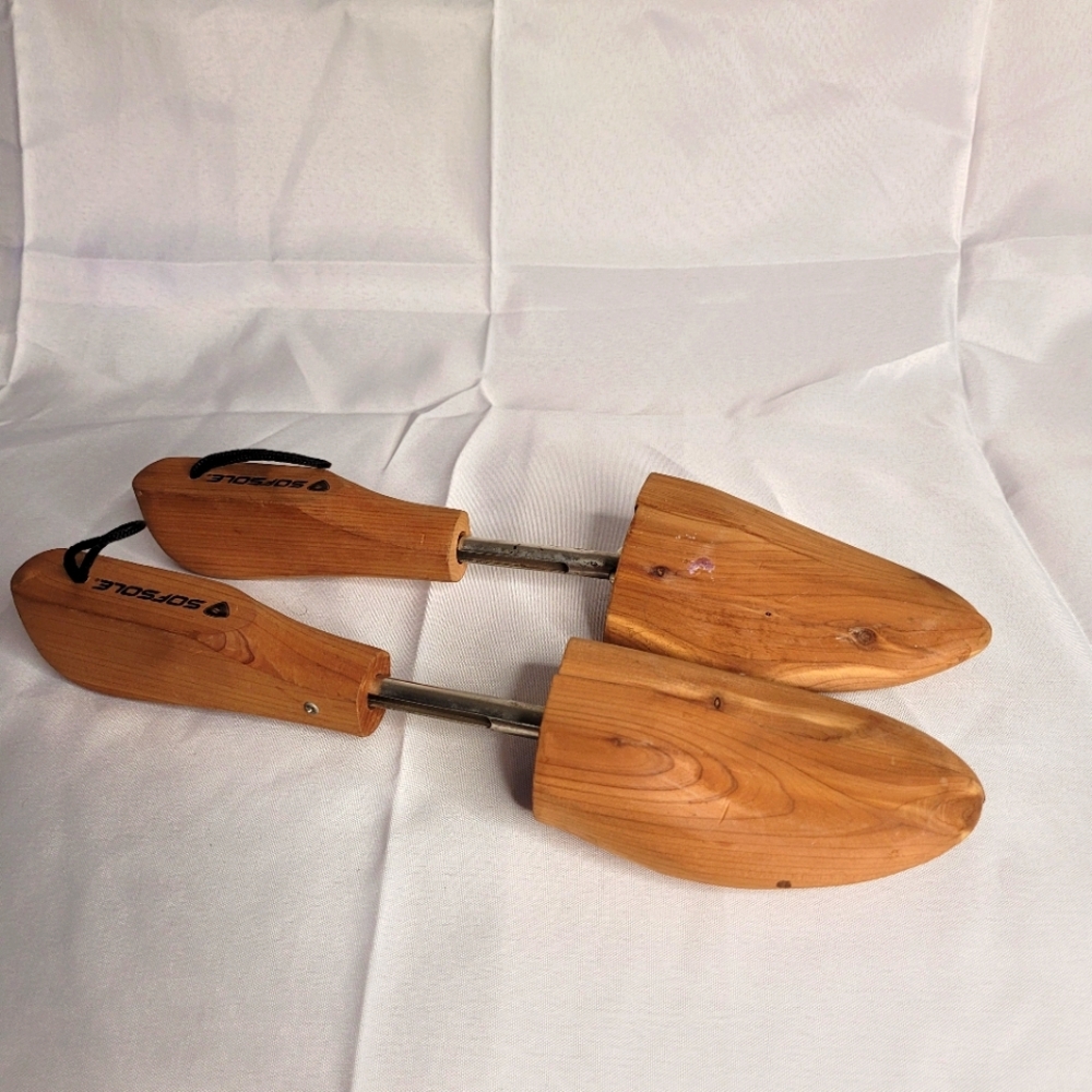 Sofsole Shoe Cedar Keeper Stretcher SZ L